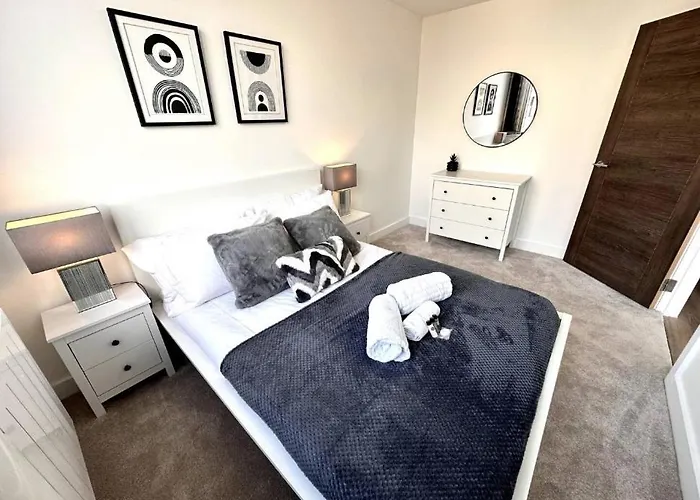 Trafford Bridge Suite